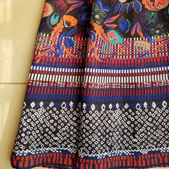 Multicolored Patterned Dress - Picture 6 of 7